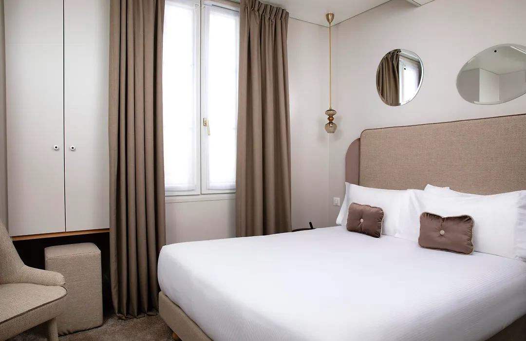 Hotel Eiffel Saint Charles-1
